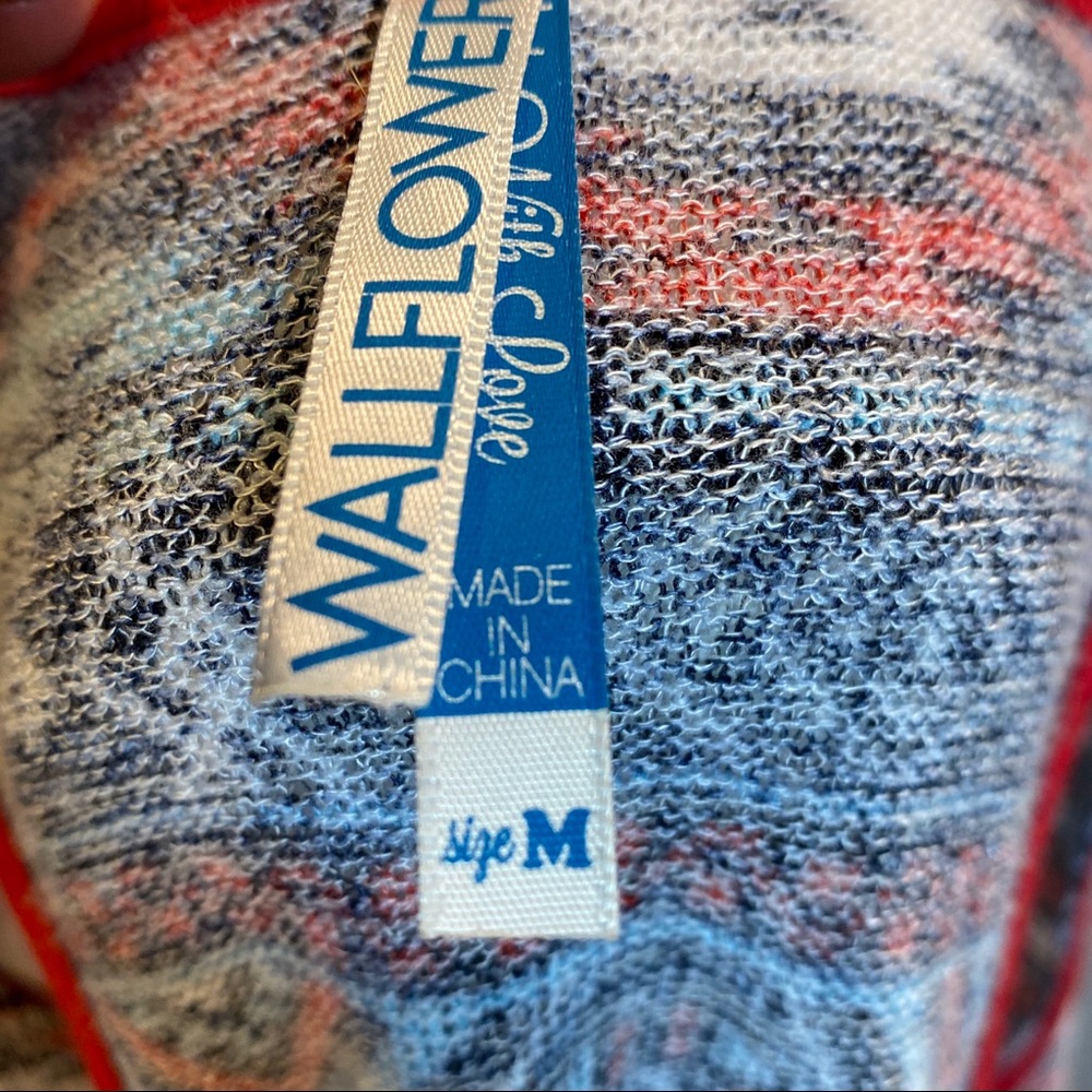 Wallflower Razorback Relaxed Tank - Picture 11 of 12